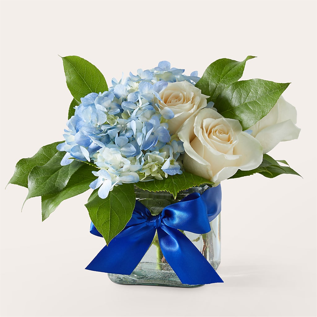 Sky Blue Delight Bouquet – ALBRIGHT'S INC, Columbus GA