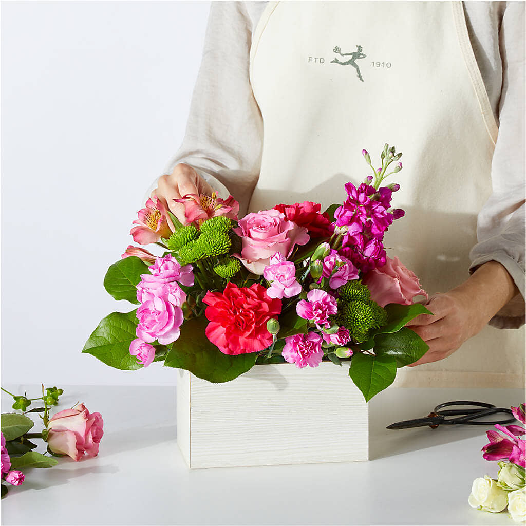 Sweetberry Box – A Florist Original – ALBRIGHT'S INC, Columbus GA