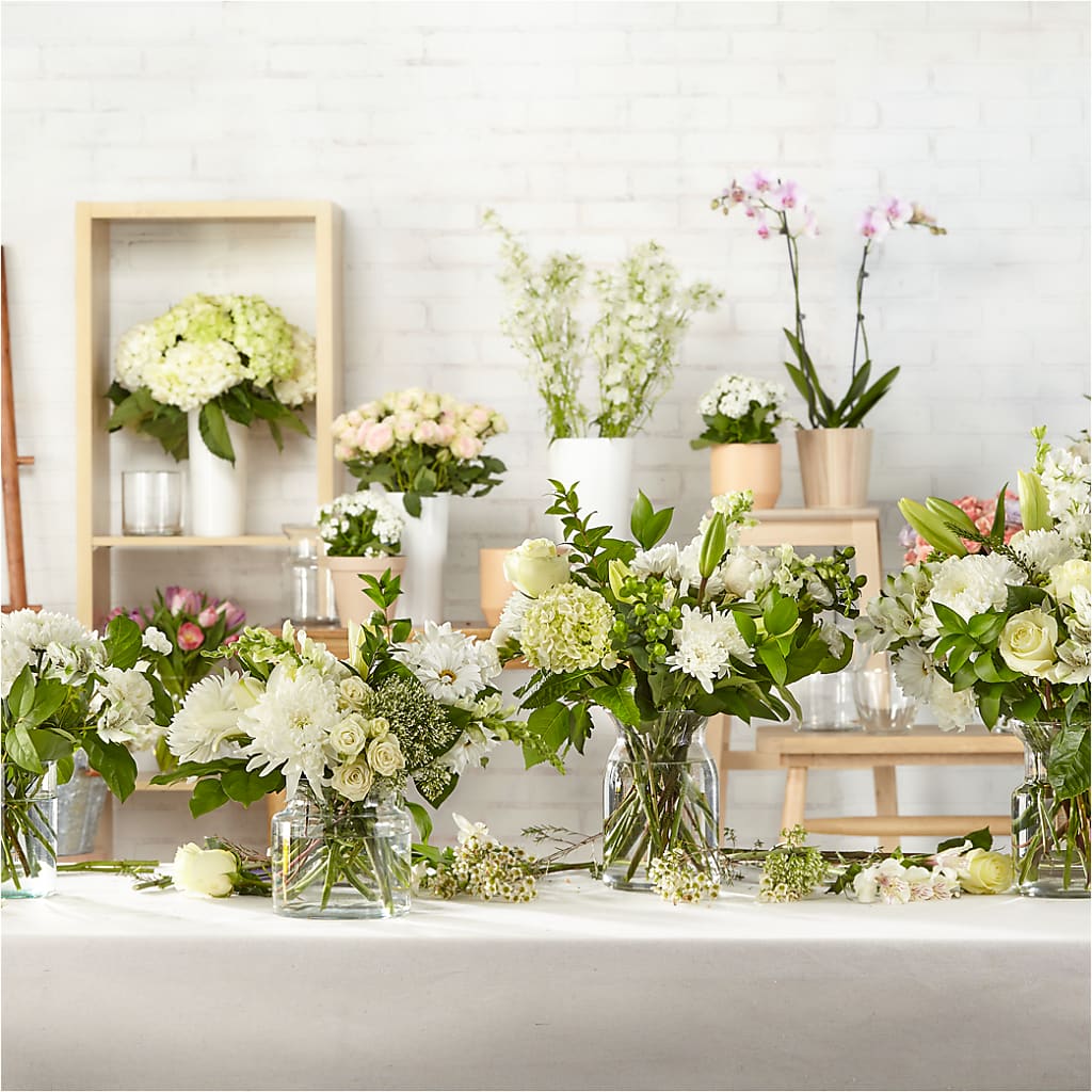 Classic Ivory – A Florist Original – ALBRIGHT'S INC, Columbus GA