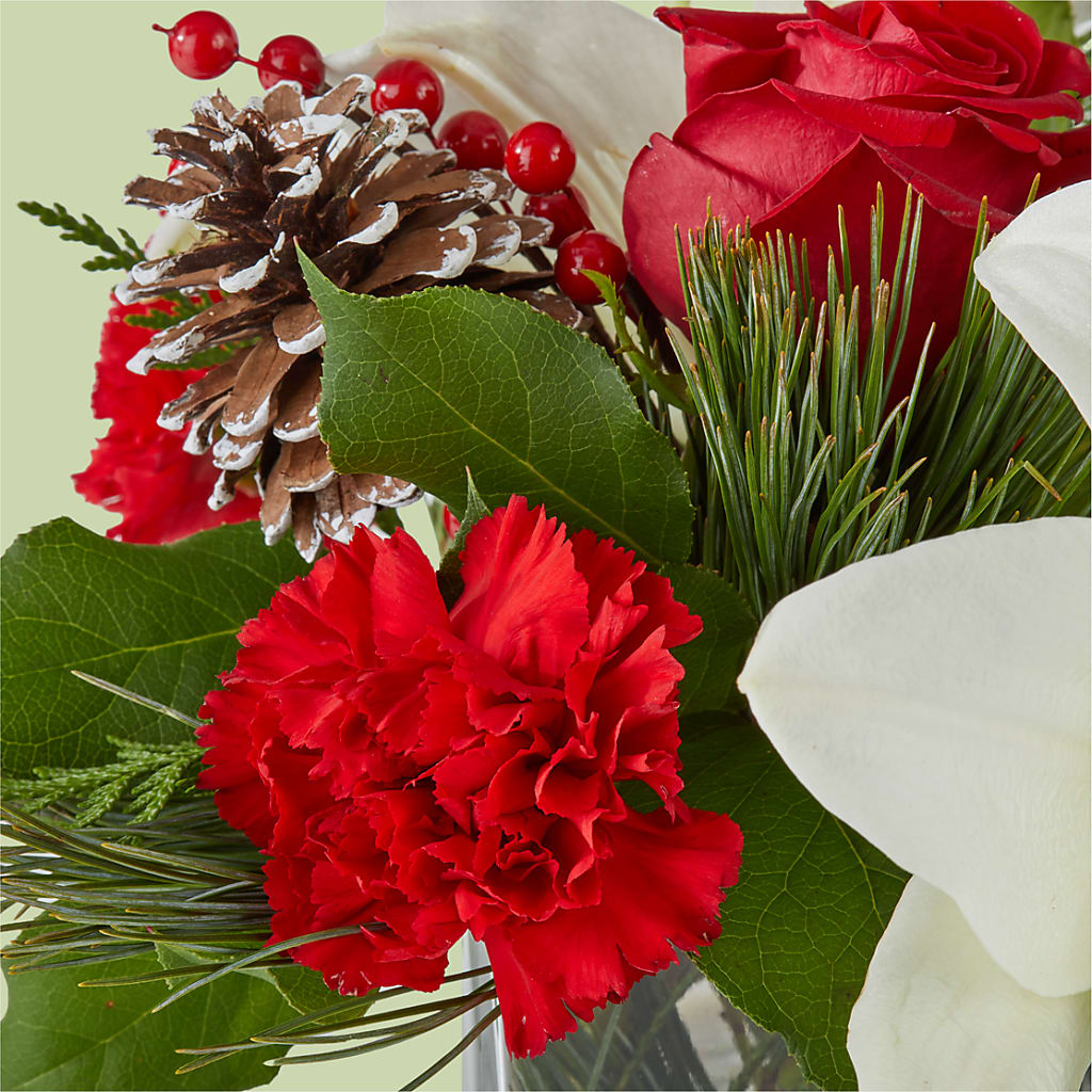 Glistening Icicles Bouquet – ALBRIGHT'S INC, Columbus GA